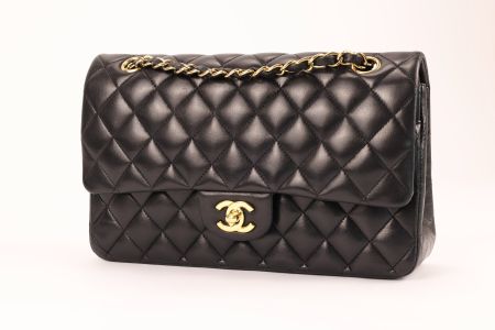 Schwarz Chanel Classic Double Flap Handtasche aus Lammleder