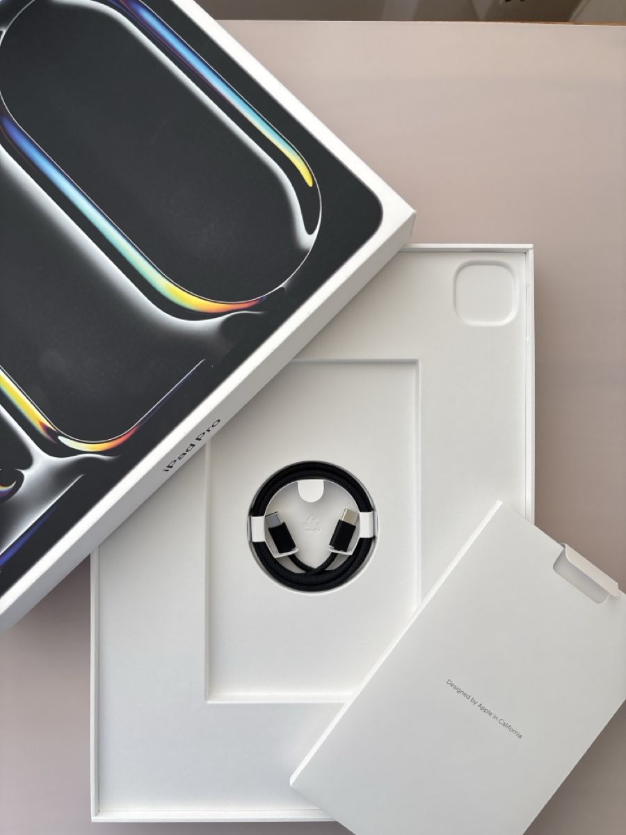 Apple Tablettes PC: iPad Pro 13 - 2024 Wi-Fi + Cellular – Neuf (Voir description) à Gempen par Macean79 2
