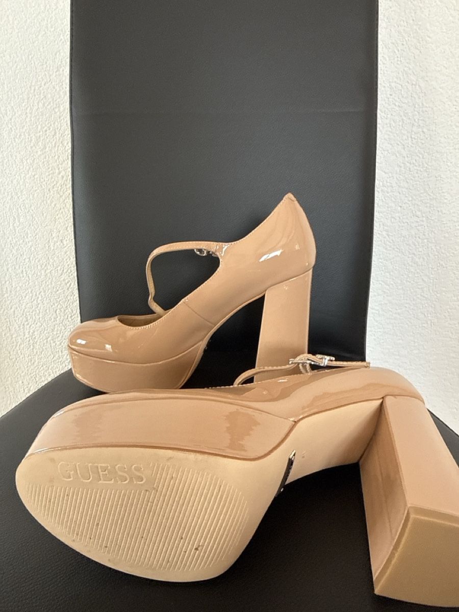 Guess Scarpe da donna: Guess Lack Pumps, Beige, neue – Nuovo (secondo la descrizione) da Selzach venduto da Adatte02 3