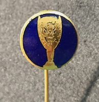 W577 - Anstecknadel Alte FIFA Fussball WM Pokal 1930 - 1970