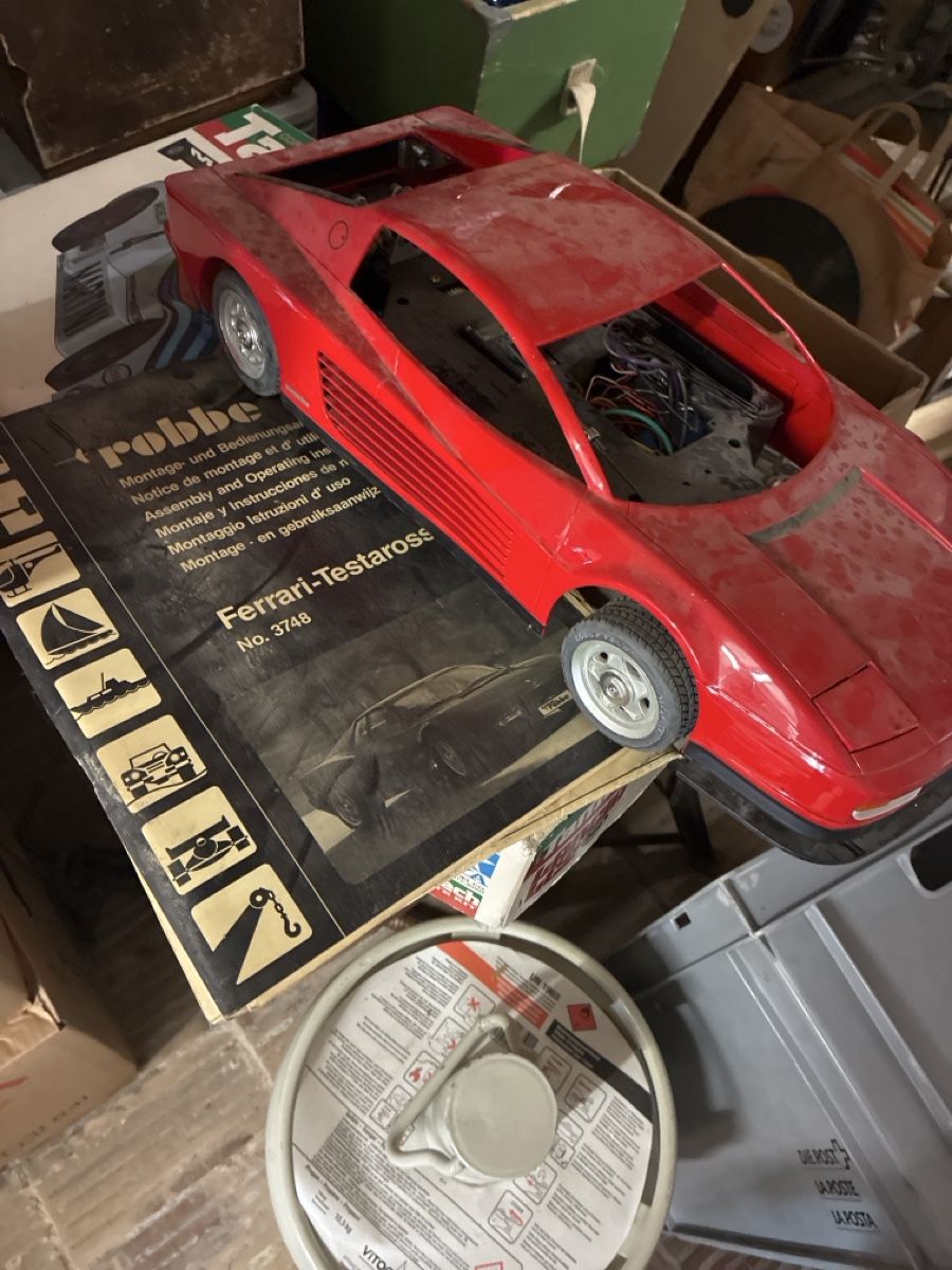 Ferrari Modellini d'auto: Kit Ferrari testarossa robbe 3748 – Usato da Péry venduto da Wood-steel_creation