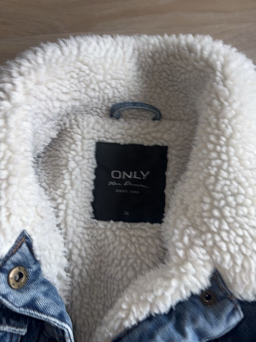 Only Giacche: Only Jeansjacke mit Teddyfutter, Gr. 36, Neuwertig! – Nuovo (secondo la descrizione) da Liestal venduto da isa_8y72 4