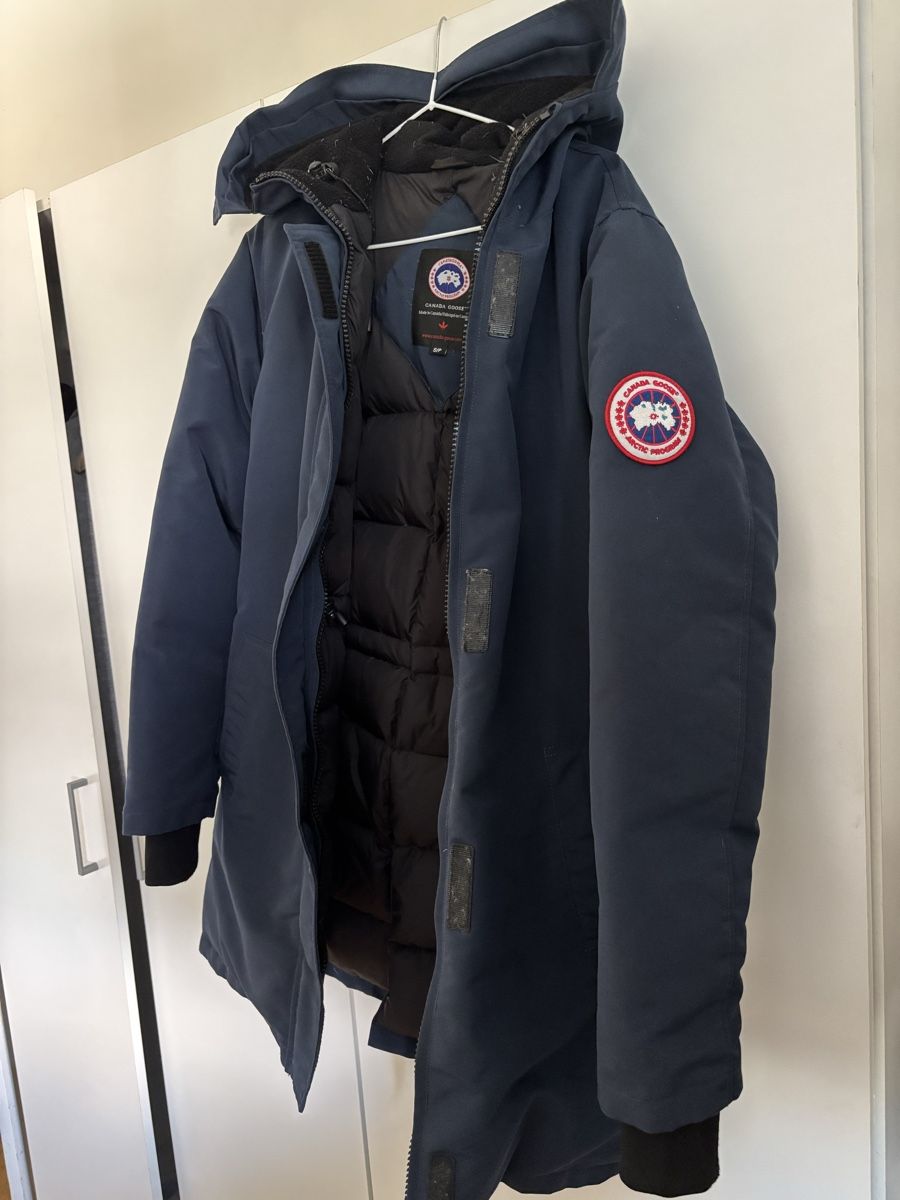 Canada Goose Vestes: Canada Goose Jacket – D'occasion à Genève par Nathanwatchch