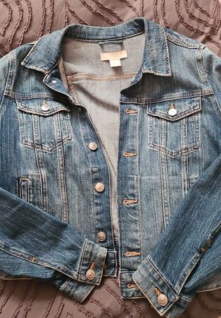 Jeansjacke - der perfekte Begleiter für die Übergangszeit!