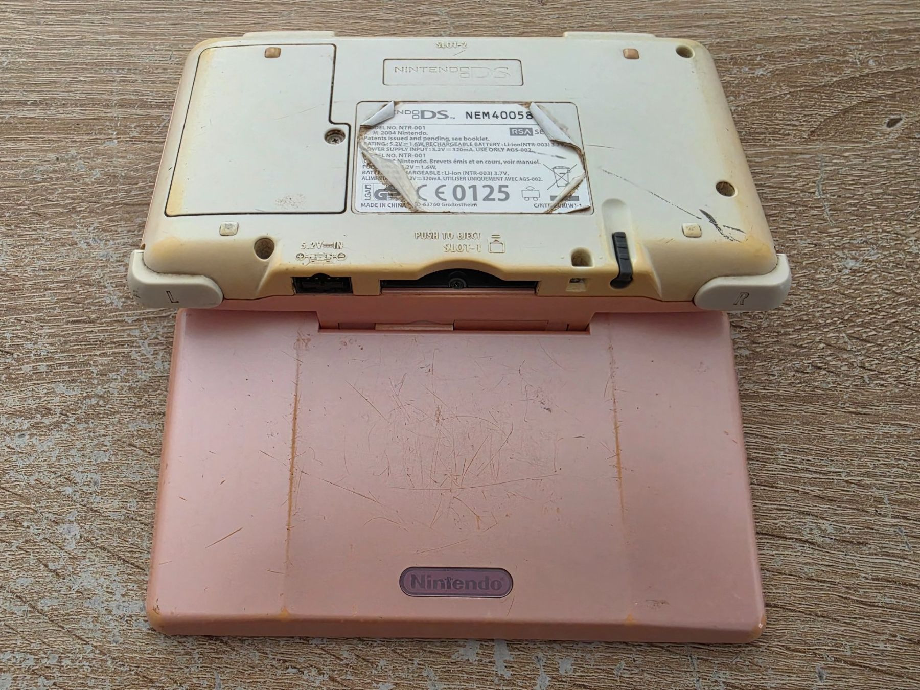 Nintendo Console: Nintendo DS in weiss/rosa – Usato da Sempach venduto da Knuckles17 3