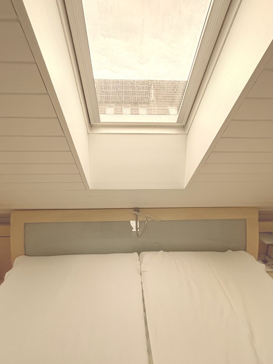 Letti: Doppelbett mit 2 Nachttische – Usato da Volketswil venduto da Gab2013 1
