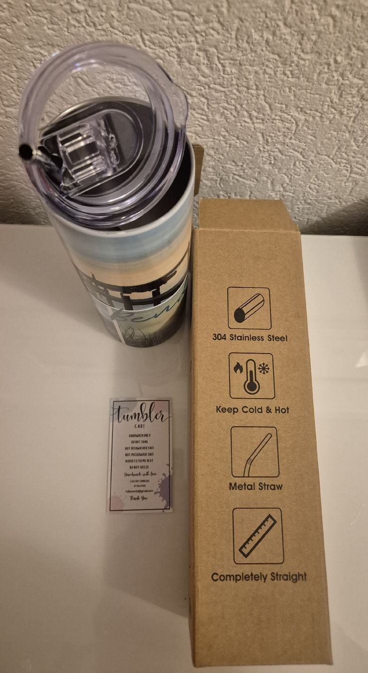 Trinkflaschen & Thermosflaschen: Thermobecher mit Strohhalm – Neu & Originalverpackt! – Neu und originalverpackt aus Zürich von Inanina
