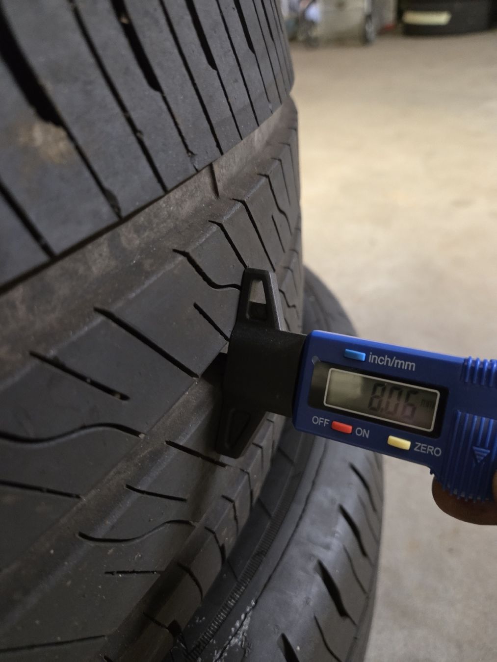 Goodyear Pneus & Kompletträder: Goodyear 19Zoll – Gebraucht aus Obfelden von haech2011 4