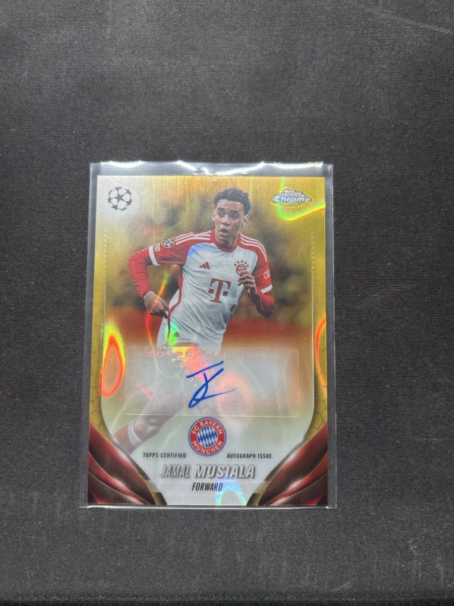 Topps Carte collezionabili: Topps chrome Musiala Gold Lava Auto – Usato da Greppen venduto da hcv_cc2r