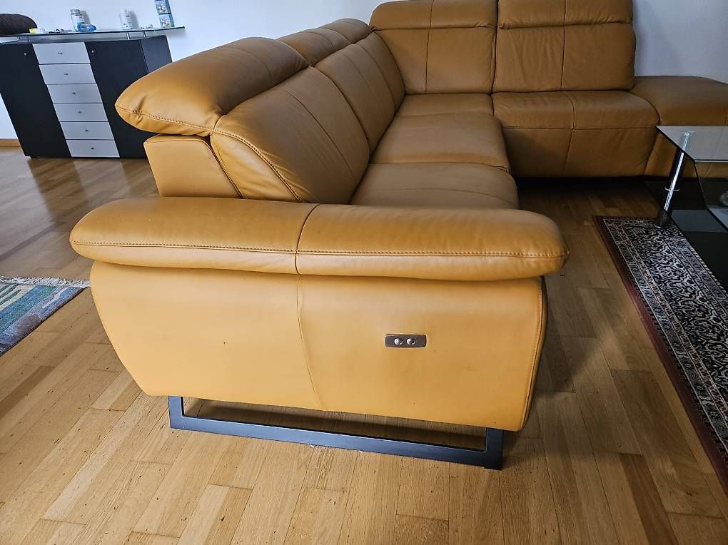 Sofas: Echtleder Ecksofa mit elektrischer Relaxfunktion – Gebraucht aus Selzach von jan_6mmw 1