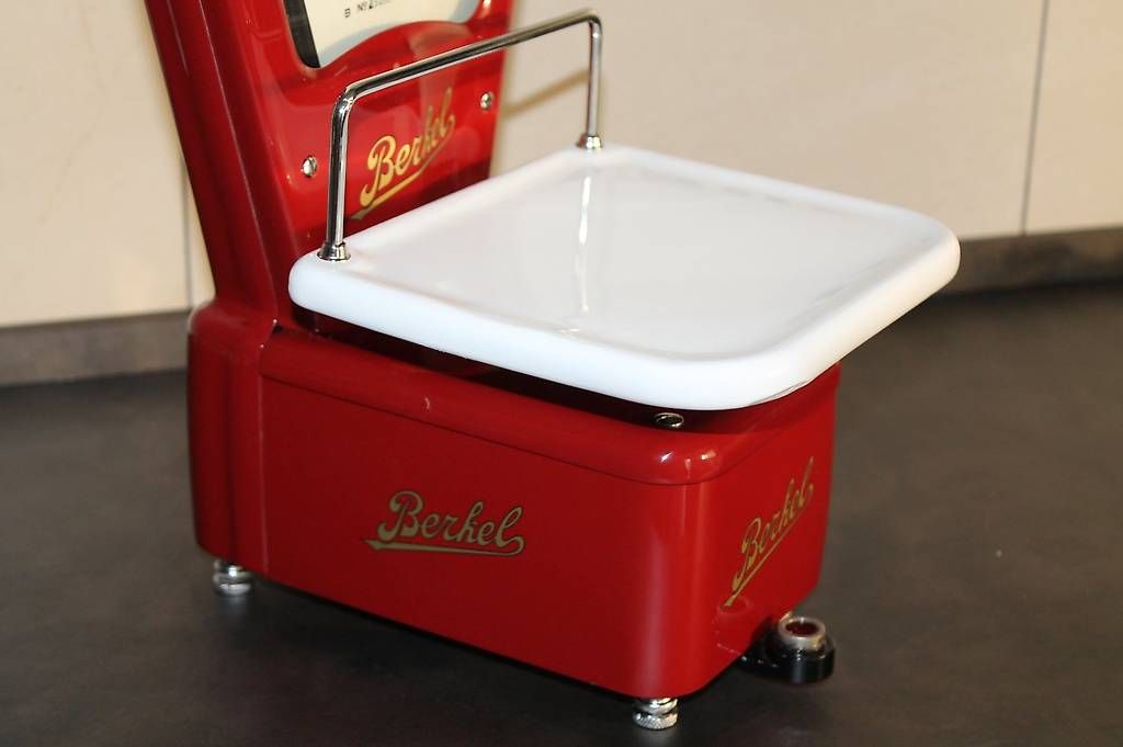 Balances et poids: Bilancia BERKEL modello B 500 grammi restaurata – D'occasion à Satigny par macwood 3