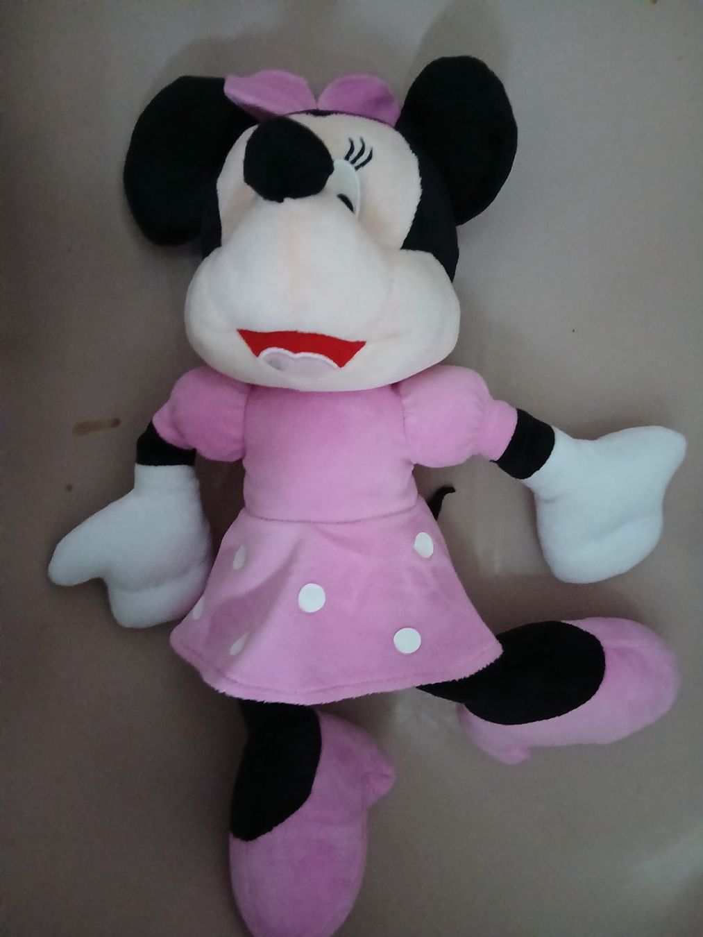 Disney Giocattoli: Minnie Mouse, plüsch – Usato da Vaduz venduto da ingenious