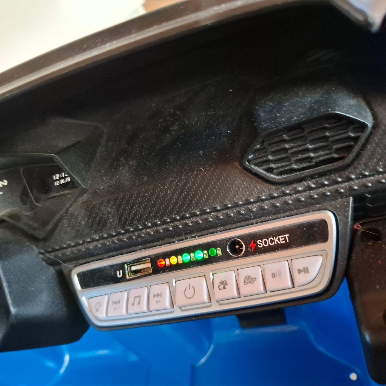 Fahrzeuge für Kinder: Elektroauto Kinder Lamborghini blau – Gebraucht aus Untersiggenthal von sch_k8s2 5