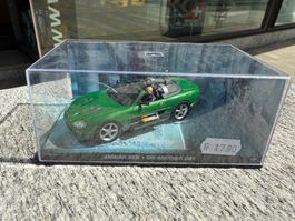 Deagostini 1:43 007 James Bond Jaguar XKR Diorama