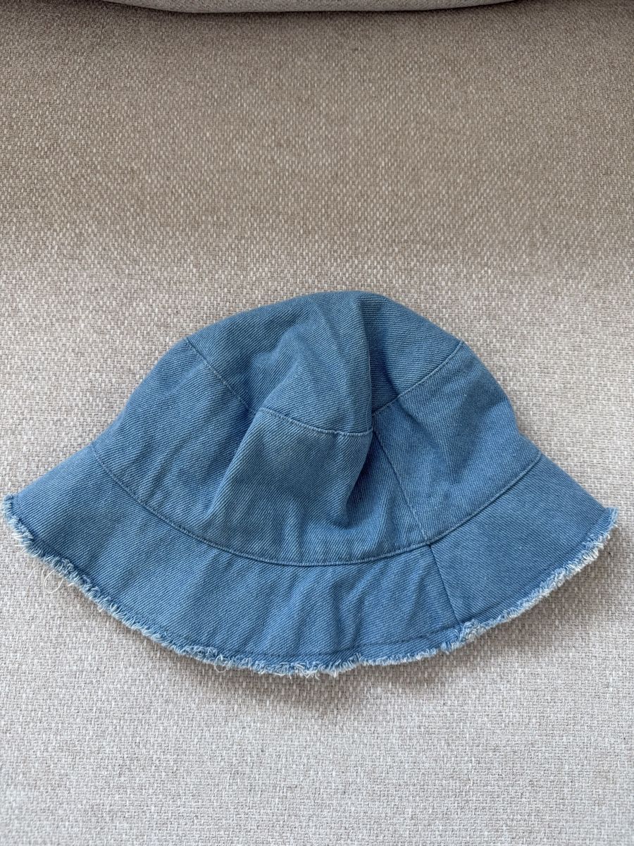 Zara Altro abbigliamento per bambino: Zara Kids Denim Bucket Hat – Nuovo (secondo la descrizione) da Erlenbach ZH venduto da Ma.Pi 2