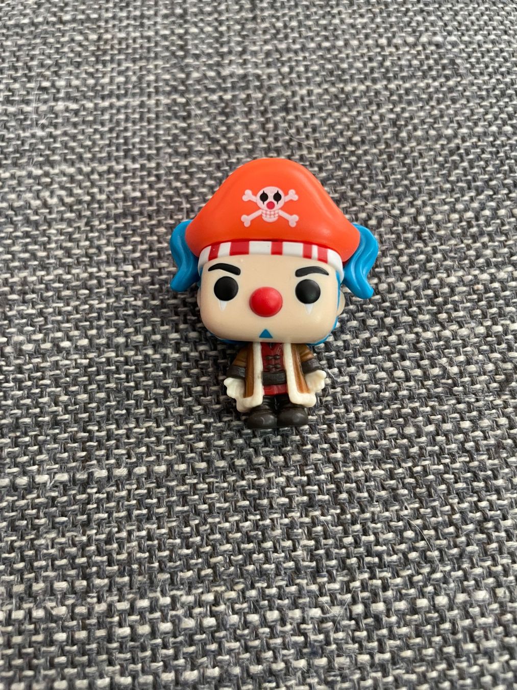 Funko Statuette: One piece funko Kinder joy – Nuovo (secondo la descrizione) da Minusio venduto da jas_ry5h