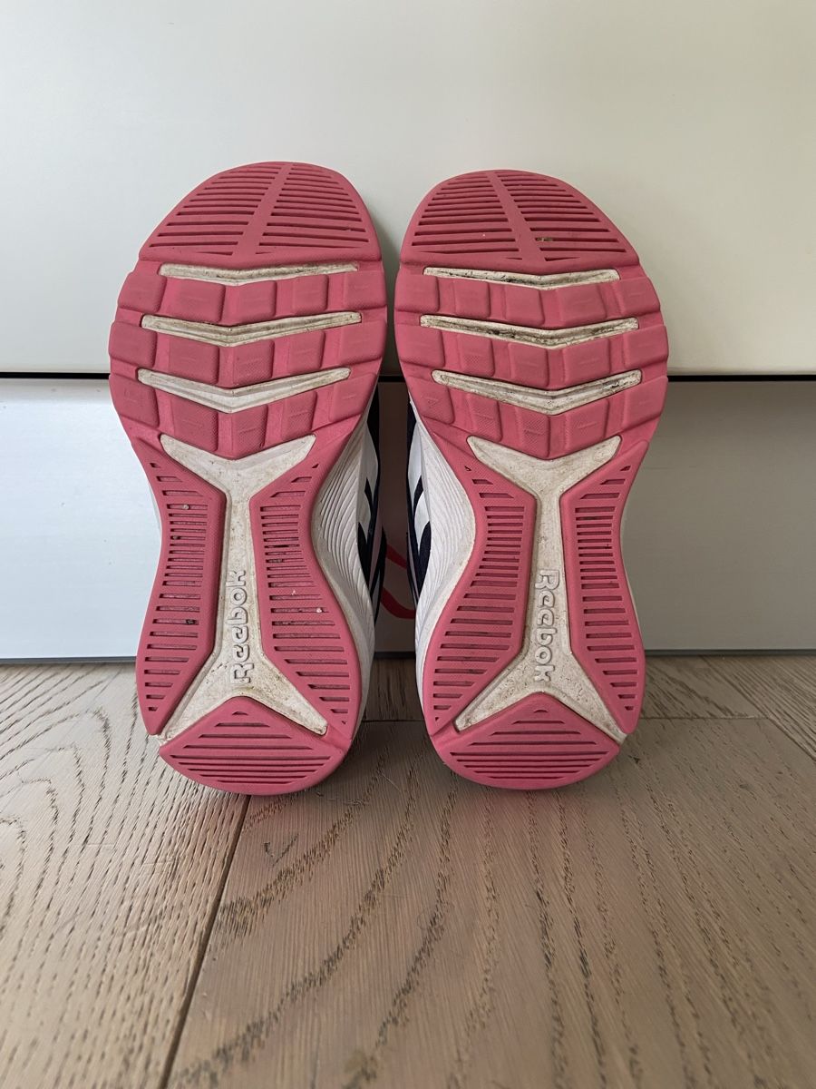 Reebok Scarpe per ragazzi: Sneaker Reebok 28 – Usato da Arbedo venduto da gregmccooper 4