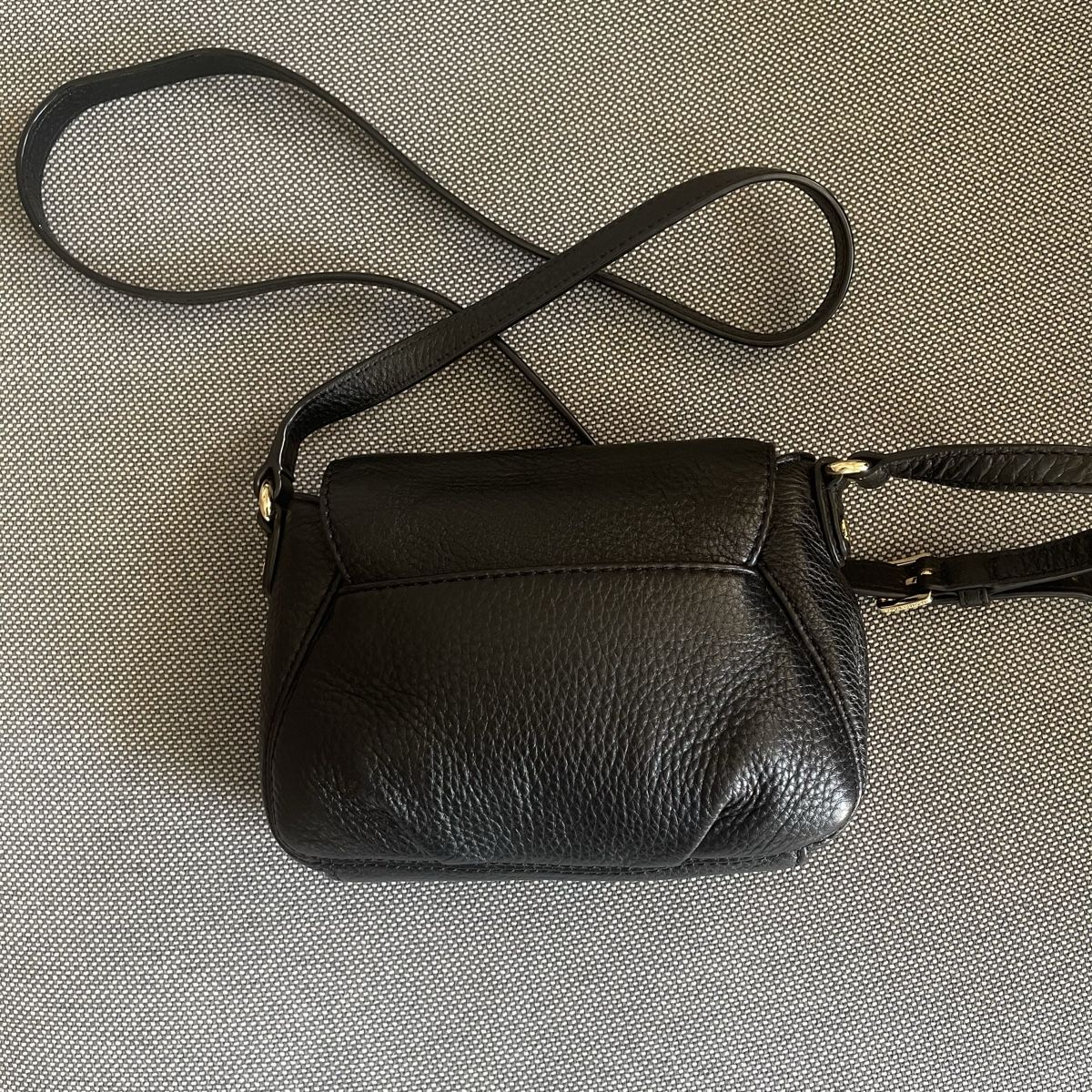 Michael Kors Borse da donna: Schwarze Michael Kors Leder-Umhängetasche – Nuovo (secondo la descrizione) da Bern venduto da dek_7bjd 1