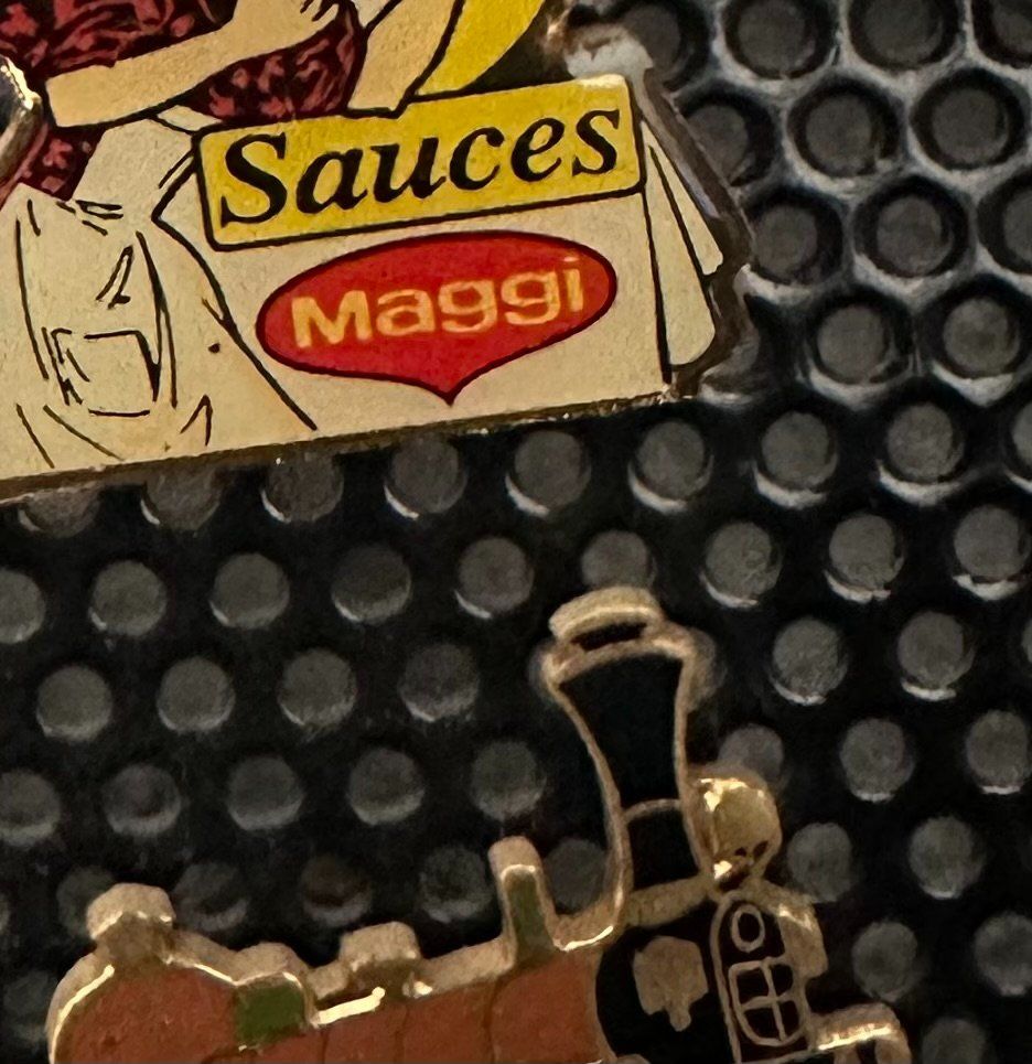 Plaketten & Abzeichen: Pin Maggi – Gebraucht aus Schneisingen von Tomthedragon