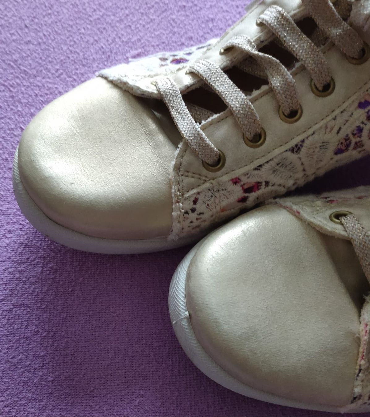Scarpe da donna: Sneakers Gr. 38 – Usato da Luzern venduto da Luzern_Energy 2