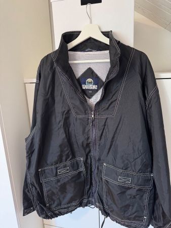 Windbreaker Woodlake