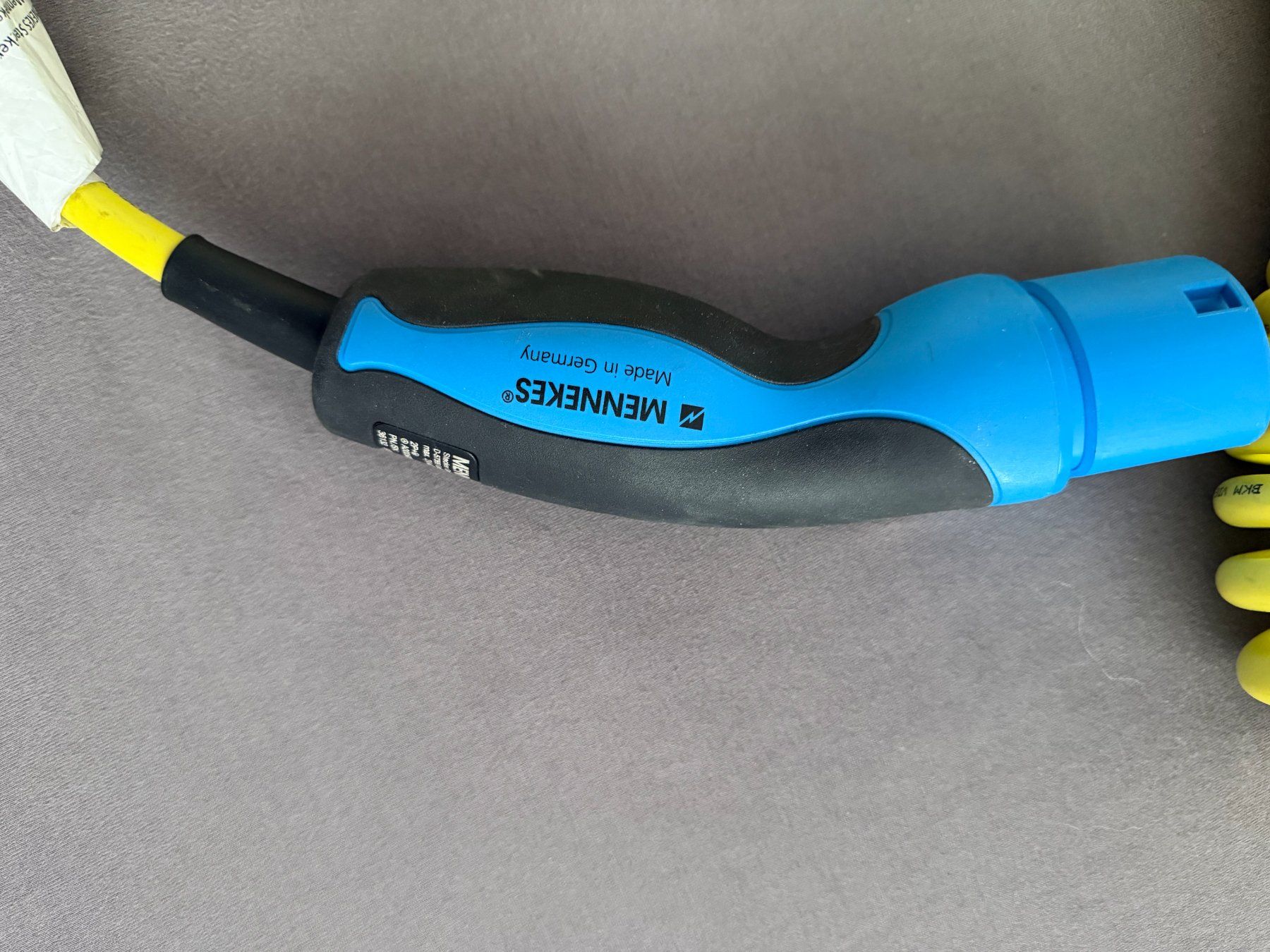Mennekes Caricabatterie: Charger for plugin hybrid car – Usato da Zürich venduto da ger_sy28 5
