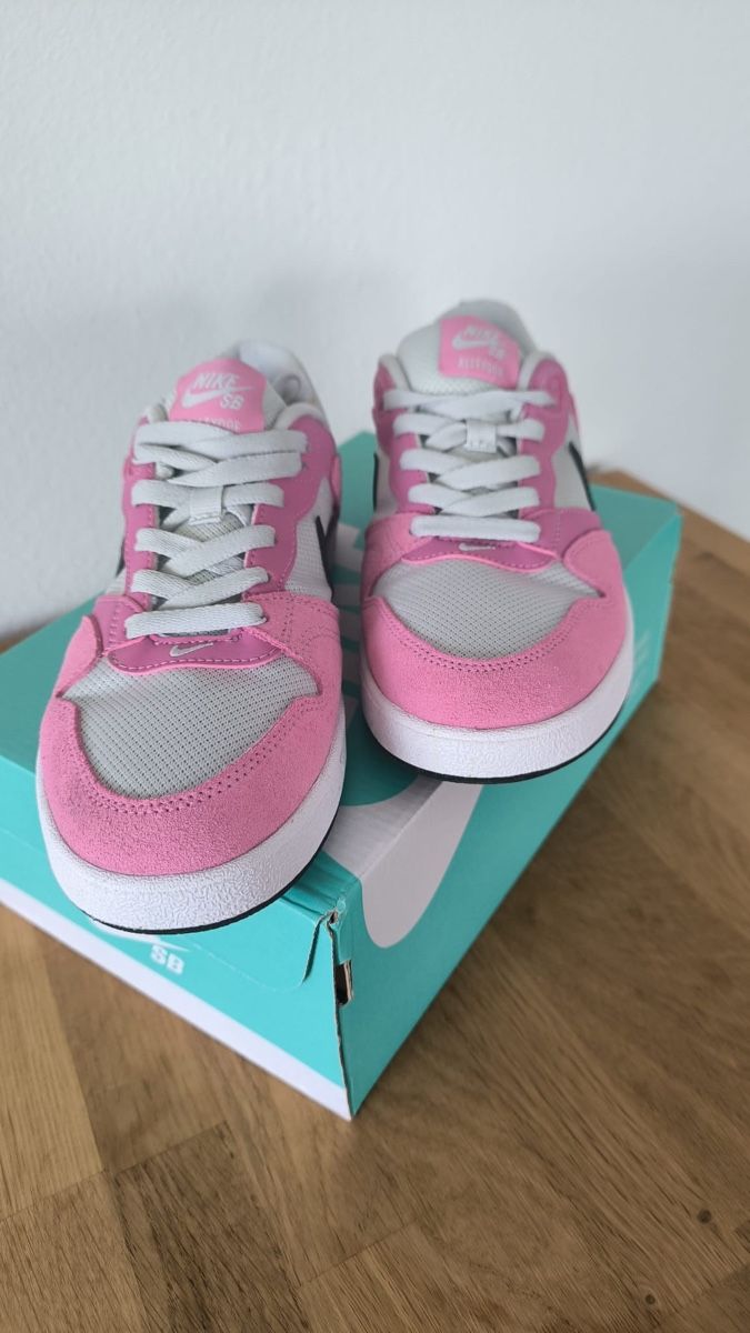 Nike Scarpe da donna: Nike Damensneacker – Nuovo (secondo la descrizione) da Seuzach venduto da laj_p6gj 2