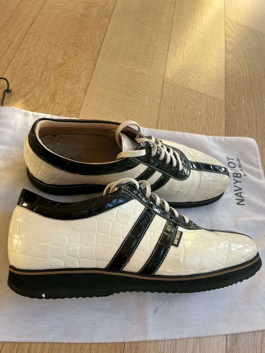 Navyboot Scarpe da donna: Golfschuhe Navyboot_Grösse 38 – Usato da Herisau venduto da playoff15 2