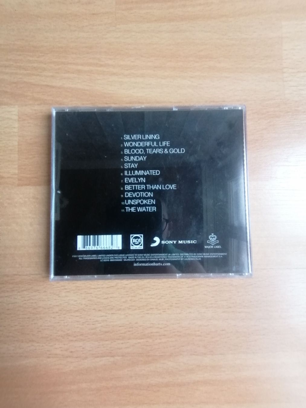 CDs: Hurts - Happiness – Gebraucht aus Hägendorf von Fiooo 1