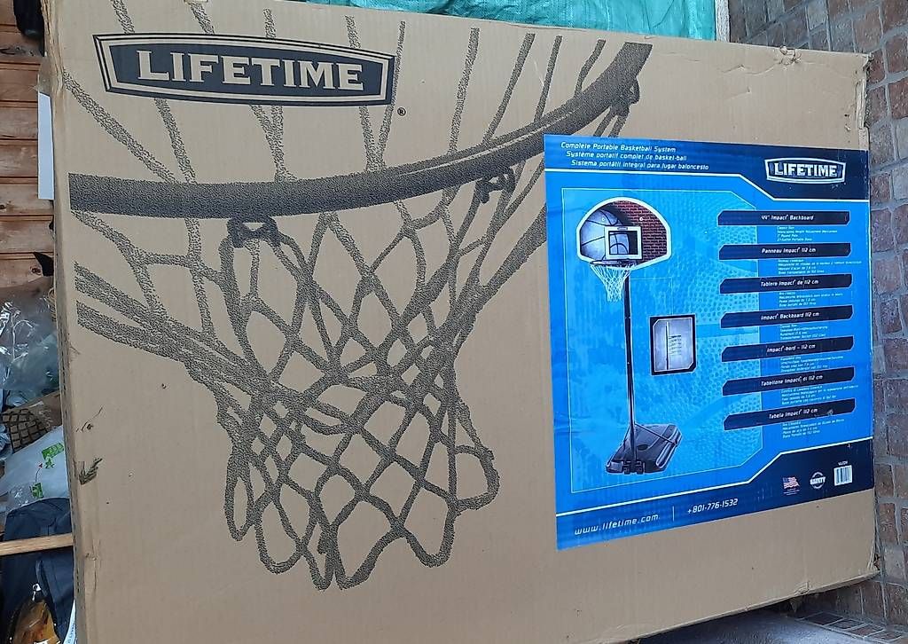 Canestri da basket: Panier de basket sur pied – Nuovo e nell'imballaggio originale da Carrouge VD venduto da ansof