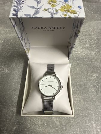 LAURA ASHLEY Uhr