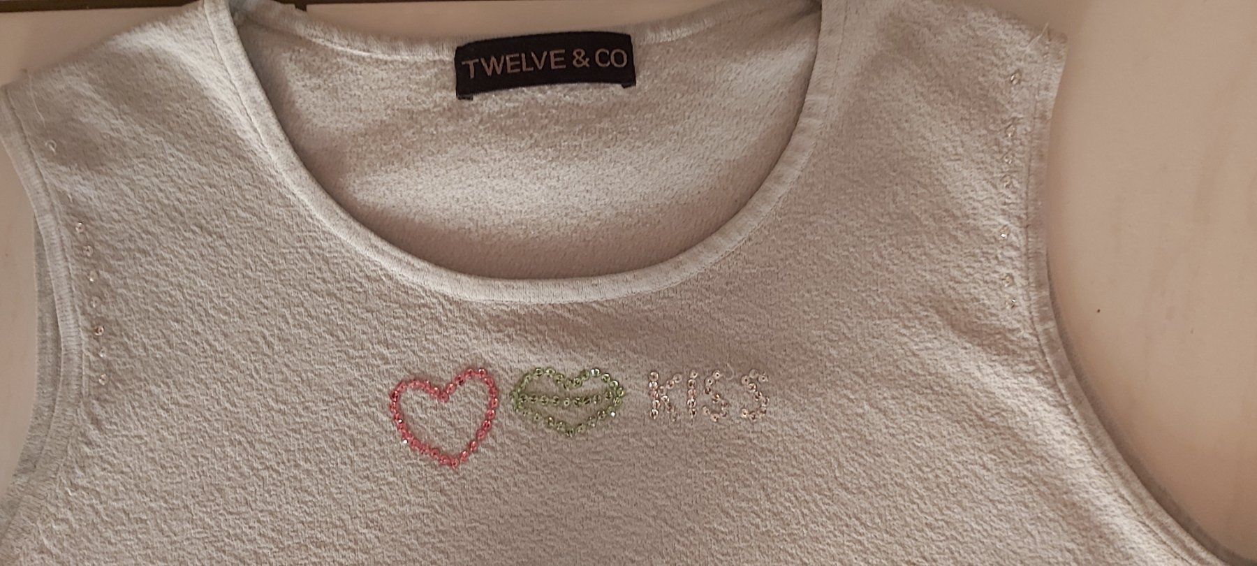 Top: TWICE&CO Sommertop hellblau strass Herz – Usato da Greppen venduto da 86Sina 2