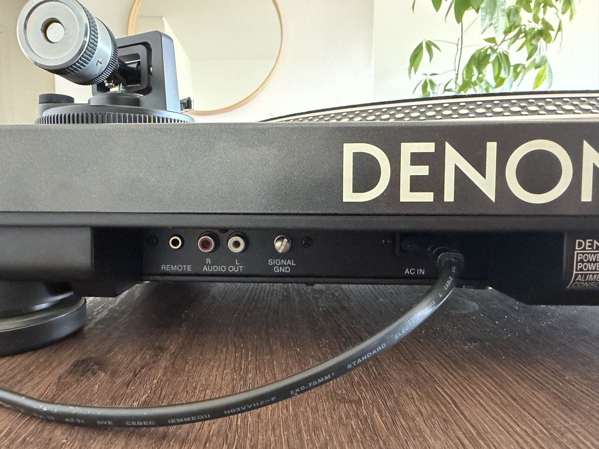 Denon Giradischi: DJ Turntable Denon DP-DJ101 – Usato da Zürich venduto da Rocola26 8
