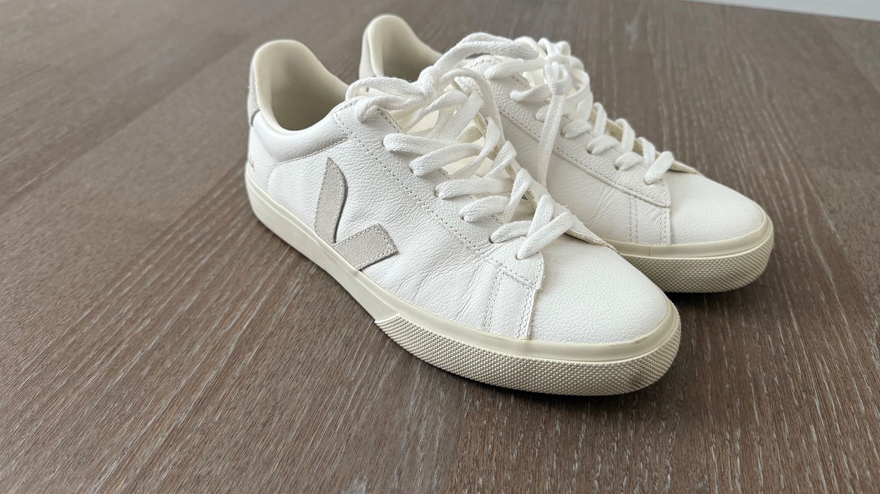 Veja Herrenschuhe: Veja, weiss / 40 – Gebraucht aus Zürich von skywa7ker