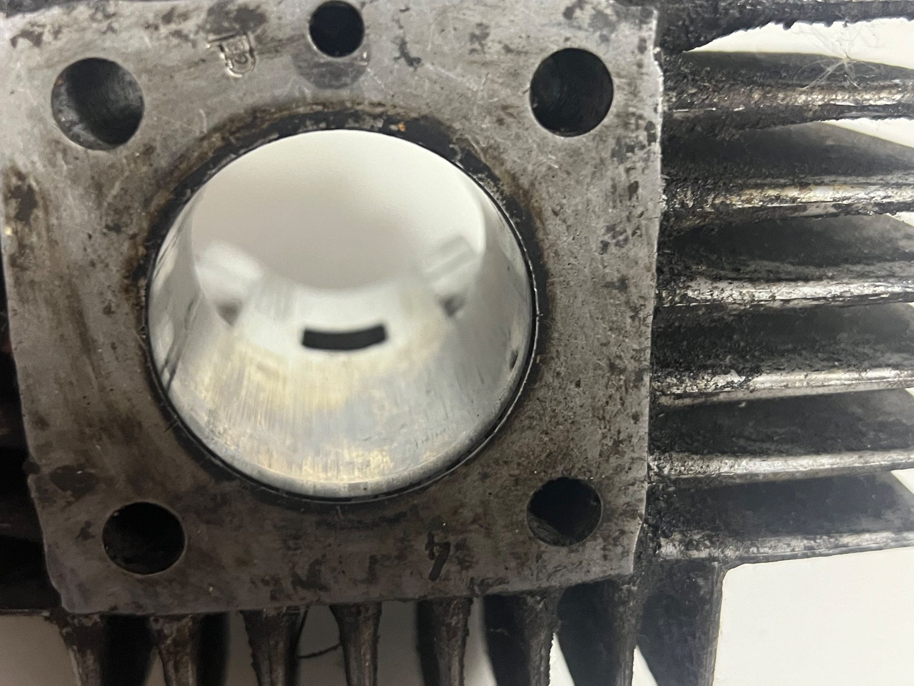Puch Parti ricambio per ciclomotori: Puch Maxi E50 Zylinder 38mm – Difettoso da Steffisburg venduto da FlorianJohner 5
