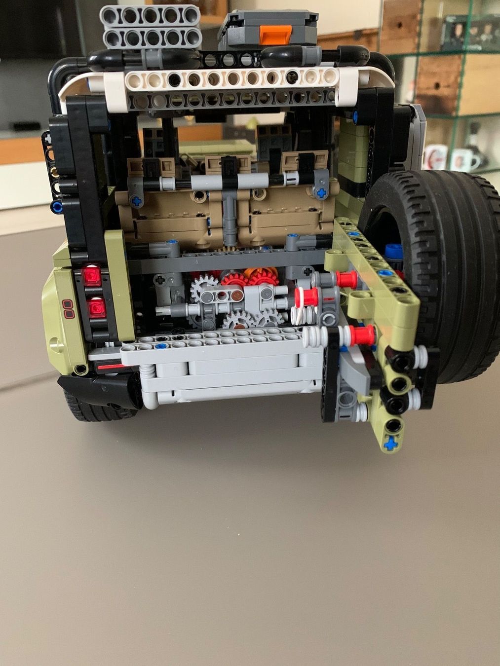 Lego Kit di costruzioni: Lego Technic 42110 Land Rover Defender – Nuovo (secondo la descrizione) da Bramois venduto da Chrisvol 1