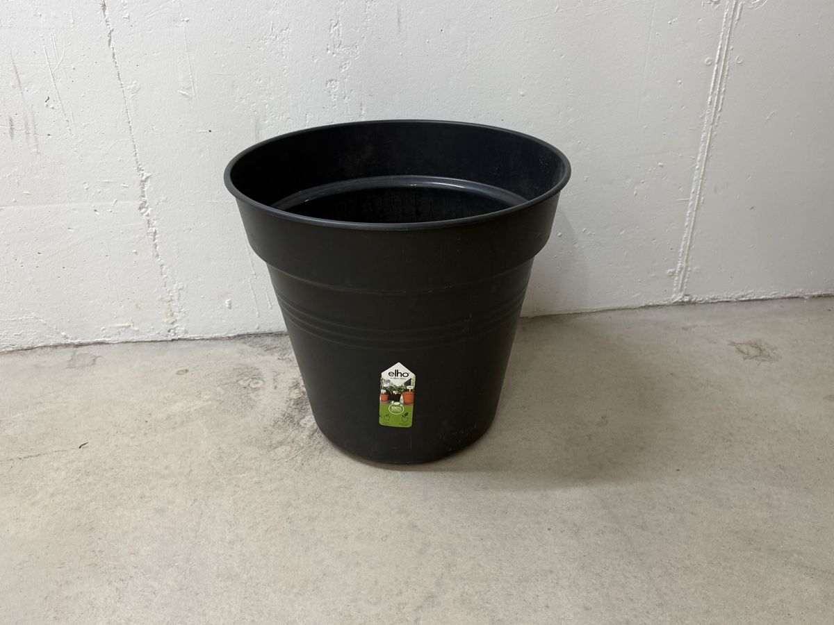 Pots de fleurs: Blumentopf 40cm – D'occasion à Zürich par oliver.gisin