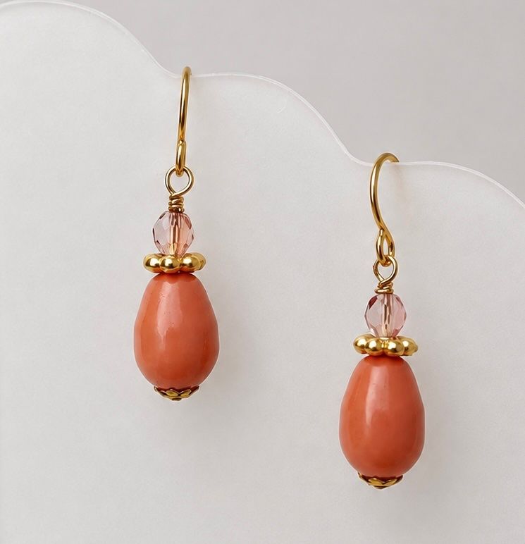 Filigrane Tropfen Ohrhänger coral vergoldet, Ohrringe Neu (Neu (gemäss ...