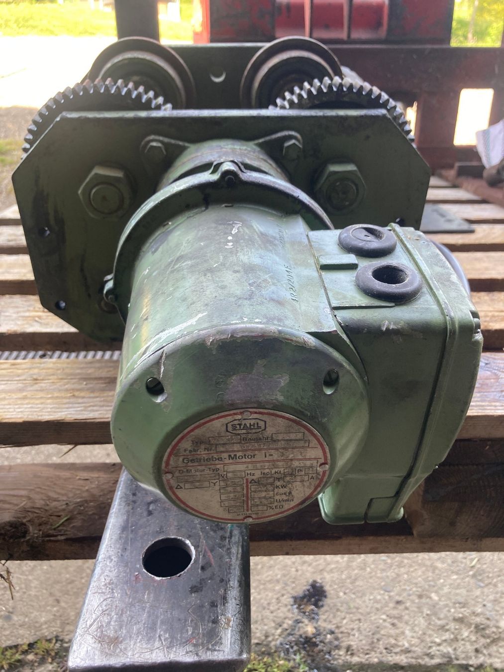 Paranco multiuso: Entraînement électrique pour palan – Usato da Bourrignon venduto da filledemai 4