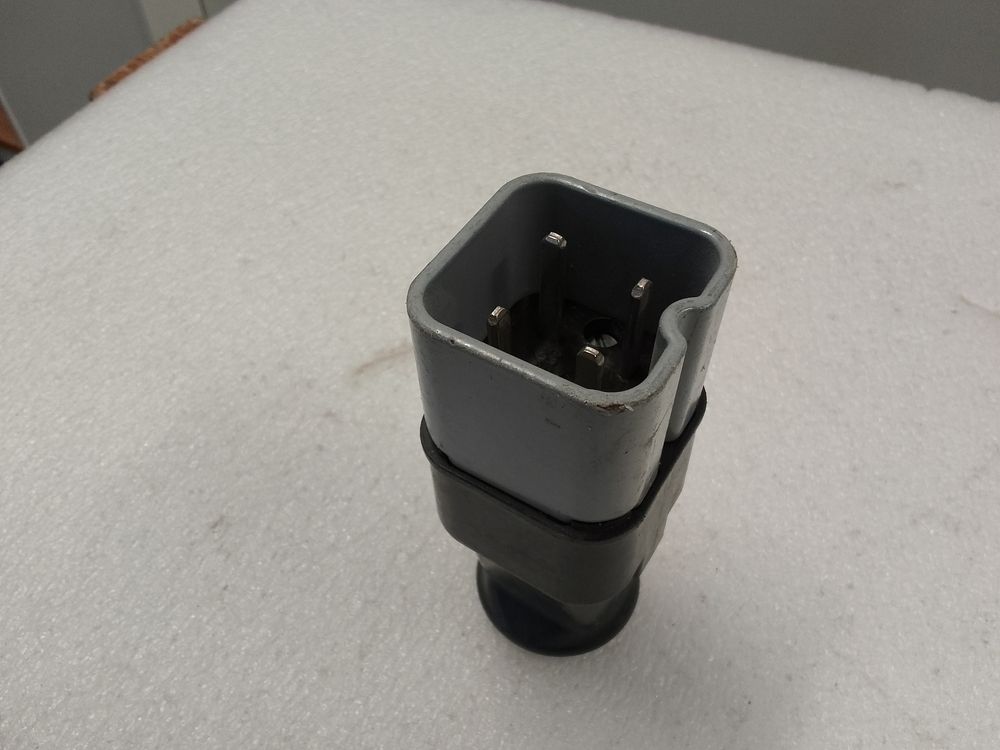 Stecker: Stecker J15 vier Polig – Gebraucht aus Trubschachen von Caddy8 1