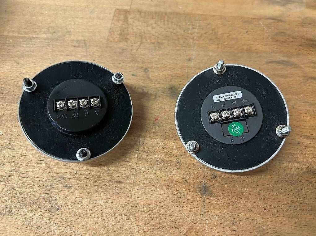 Altro per industria metallurgica: 2x CNC Handrad-Impulsgeber VGW8-3E100S, MPG Encoder – Nuovo e nell'imballaggio originale da Gümligen venduto da ESCreativwork 1