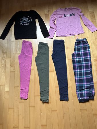 Für Girls: 3 Leggins + 1 Pyjama + 1 Shirt, Gr.146/152