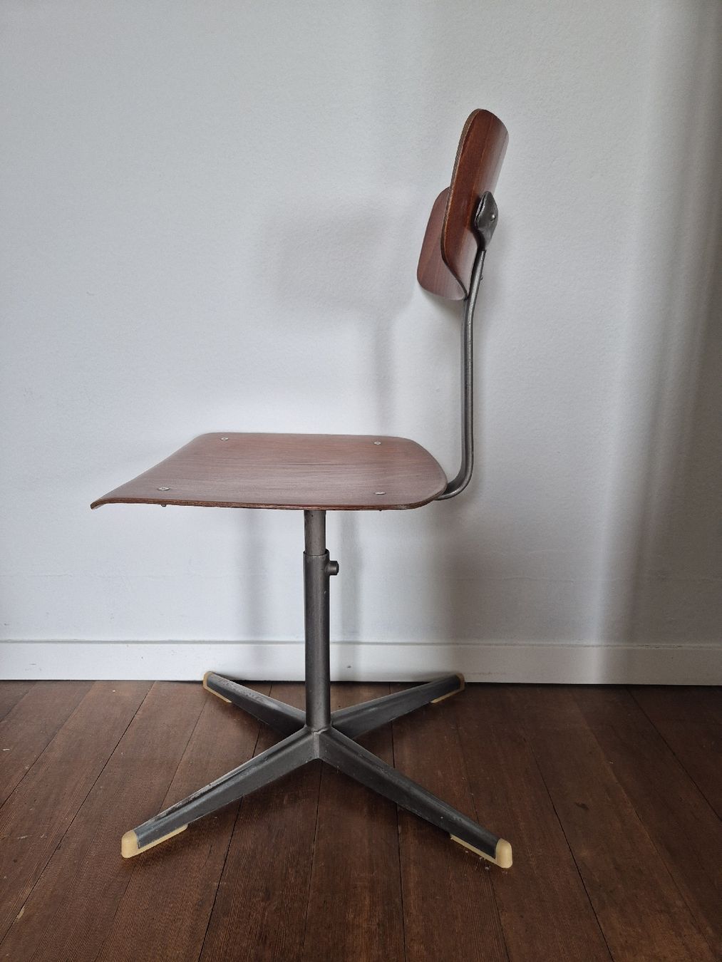 Sedie: Stuhl, Höhenverstallbar, Vintage – Usato da Frenkendorf venduto da naibaf01 3