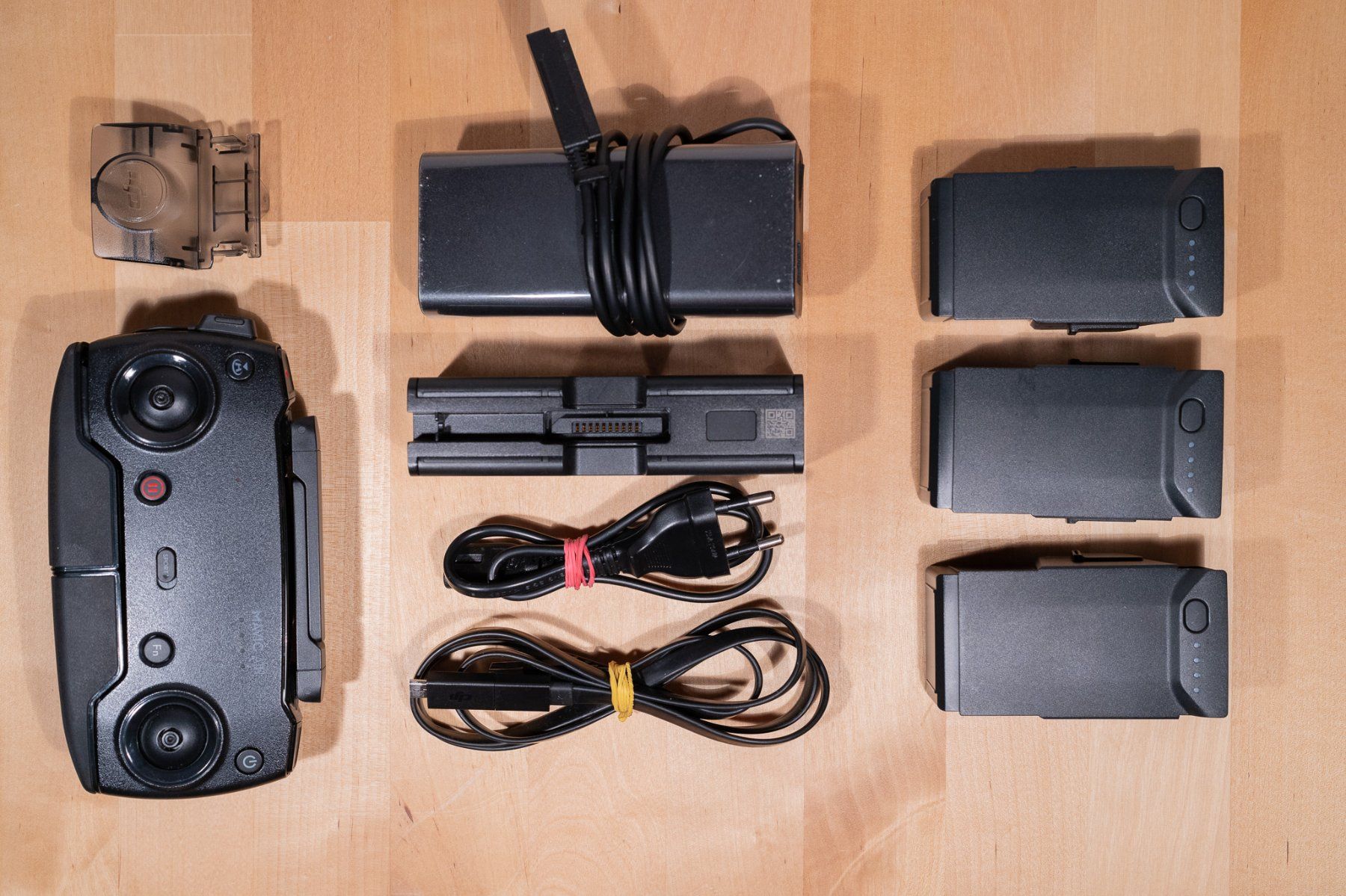 DJI RC Modellbau: DJI Mavic Air Fly More Combo – Gebraucht aus Adetswil von  3