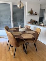 Esstisch mit 6 Stühlen 