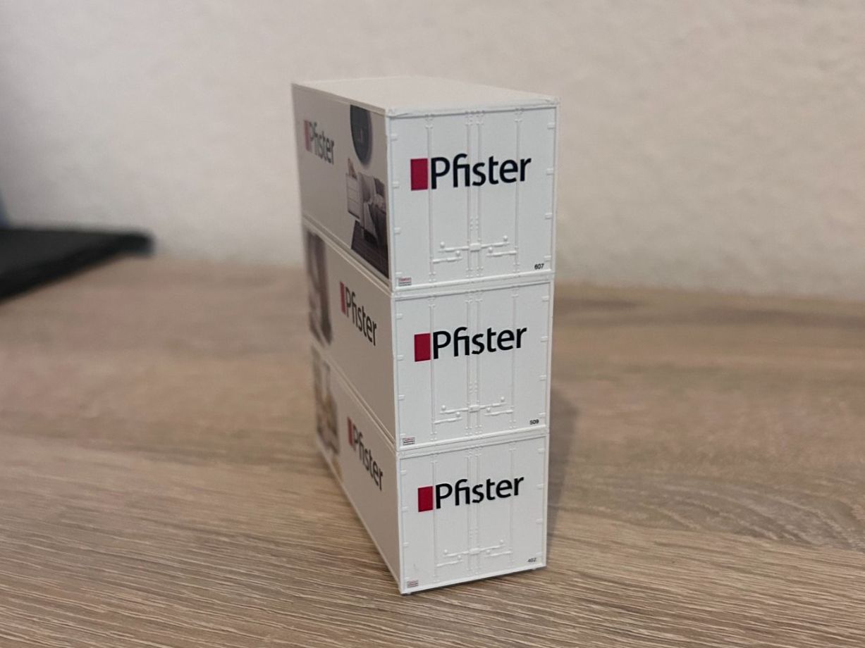 Modellautos: Container Möbel Pfister 3 Stück – Gebraucht aus Goldach von Manyro55 3