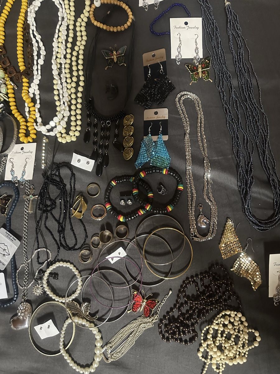 Altri gioielli: Modeschmuck Set Ketten Armbänder.schmuck – Usato da Deitingen venduto da Himhip 5