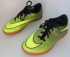 Chaussures de football Nike t. 36.5