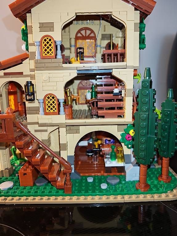 Jeux de construction: Weingut Chateau mit Licht – Neuf (Voir description) à Solothurn par Qlex 2