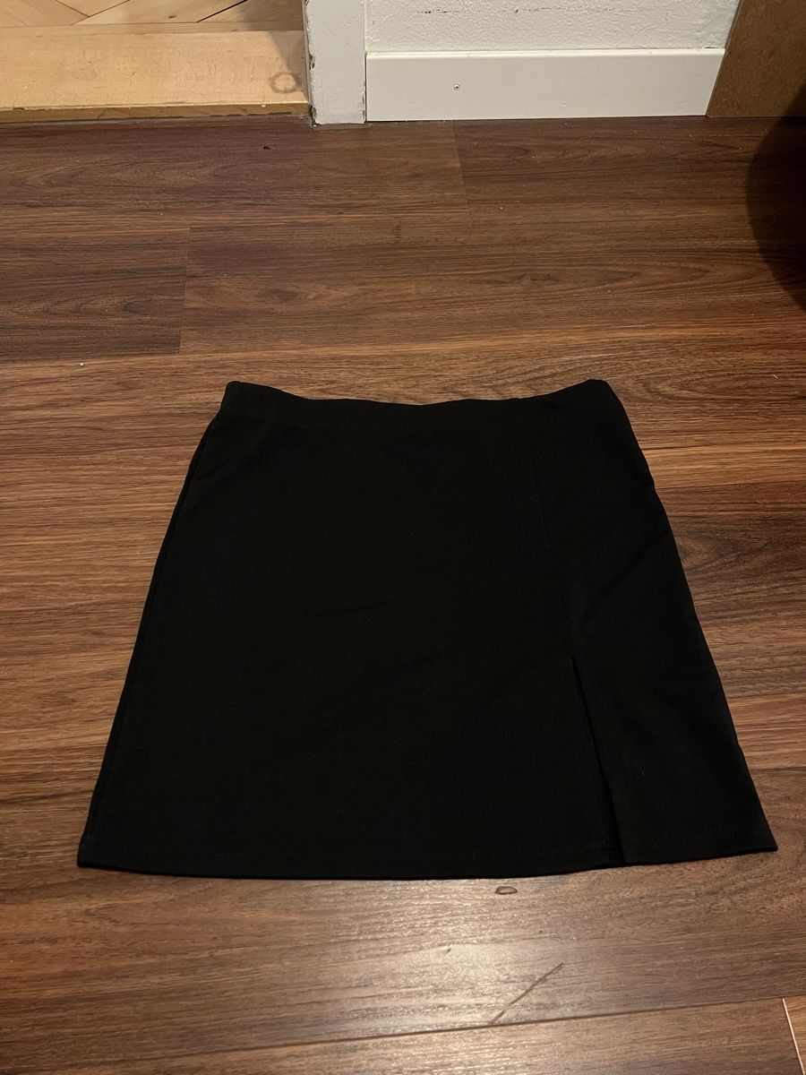 Röcke: Brandy Melville Schwarzer y2k Rock Gr. S – Neu (gemäss Beschreibung) aus Luzern von Woodbee44 2